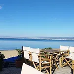 Renovated With Garden And Parking Space *