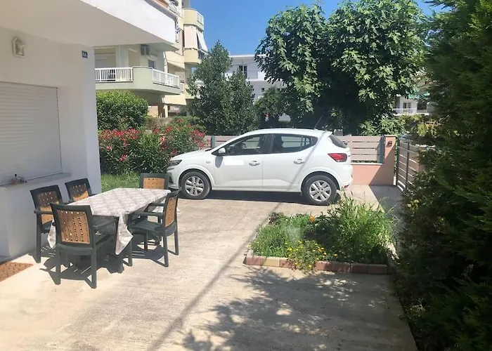 아파트 Renovated With Garden And Parking Space *