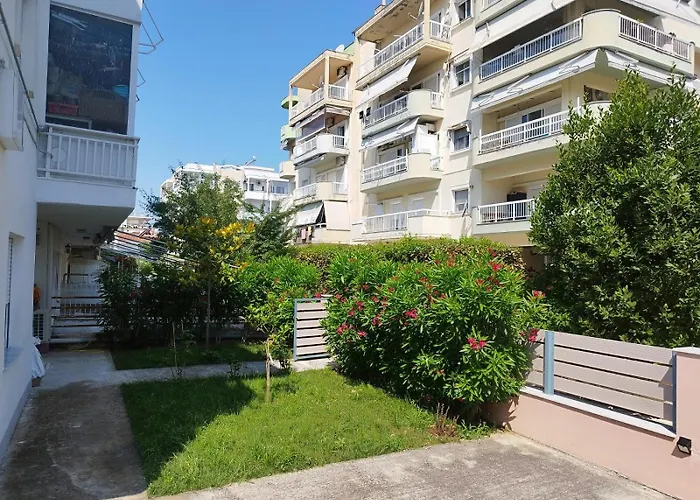 아파트 Renovated With Garden And Parking Space *