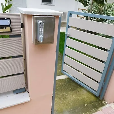 Apartmán Renovated With Garden And Parking Space Peraía